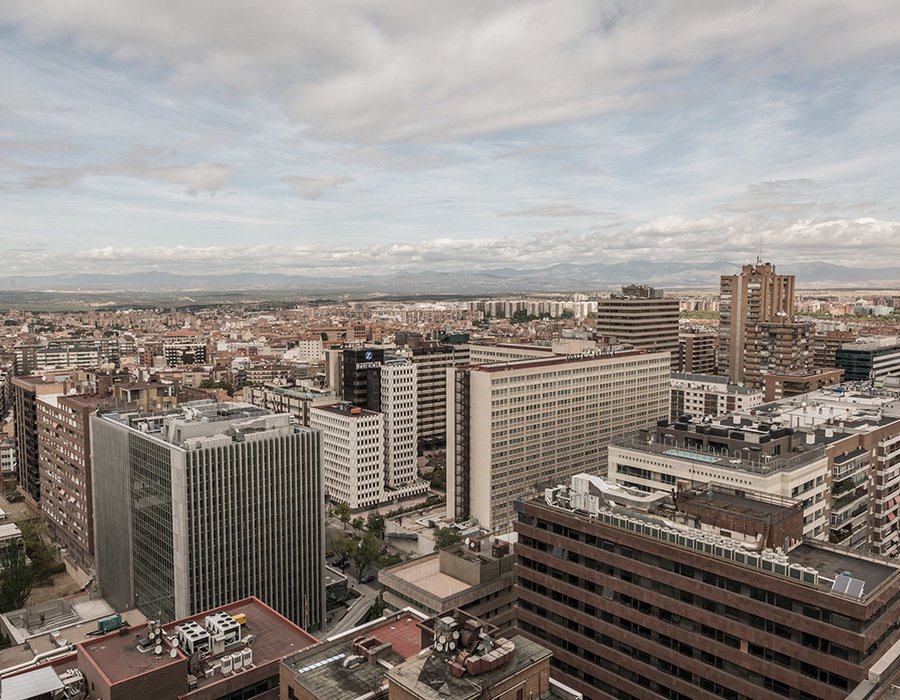 Edificio Cuzco IV Oficinas Vistas Madrid Montanas